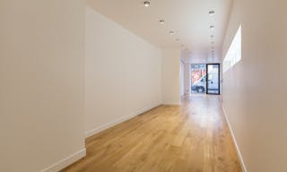 Beautiful boutique in the heart of the marché Saint Honoré - Image 4