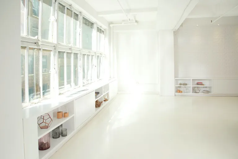 Studio 250 - Image 3