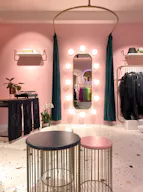 Charming store in Le Marais - Image 0