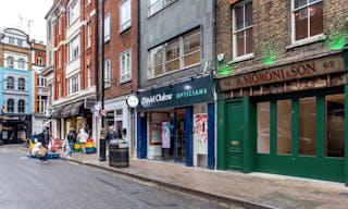 SOHO Pop Up Retail Space - Image 8