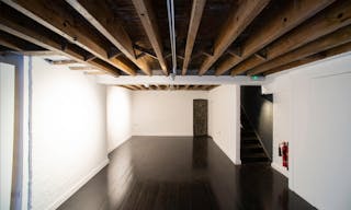 Chic Townhouse Venue in Soho - Image 11