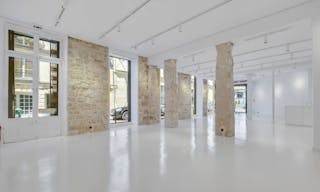 Beautiful space in Le Marais - Image 7