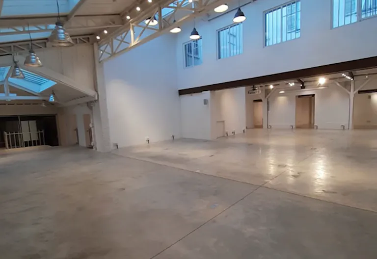 Event space in Le Marais - Image 3