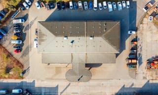 Old Gas Station Berlin - Image 8