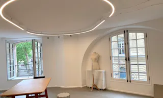 WILDE - Image 1