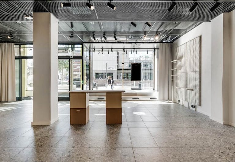 Sveavägen 8 - Image 2