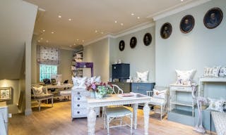 Walton Street Corner Space - Image 1