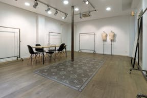 Boutique + Workshop in the Marais - Image 5