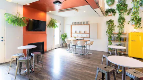 Brilliant Contemporary Loft in Santa Monica - Image 0