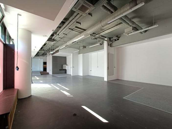 retail space at Kottbusser Strasse - Image 1