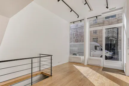 Elegant store in Etienne Marcel - Image 0
