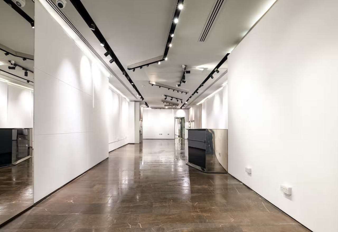 Unique Bond Street Store - Image 2