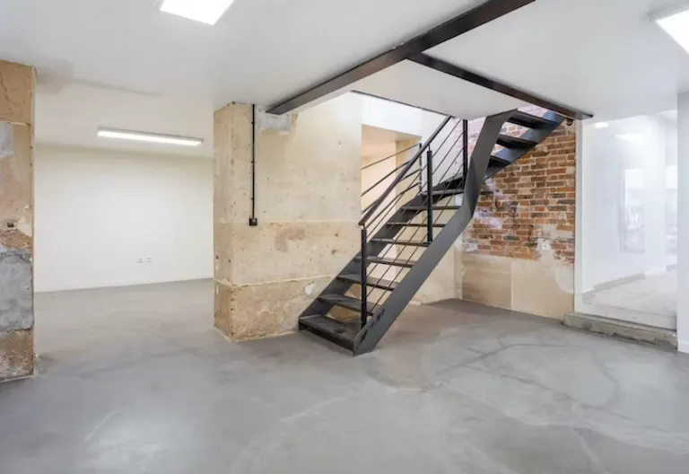 Concept Store Calvaire Upper Marais - Image 4
