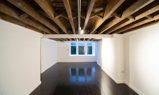 Chic Townhouse Venue in Soho - Image 10
