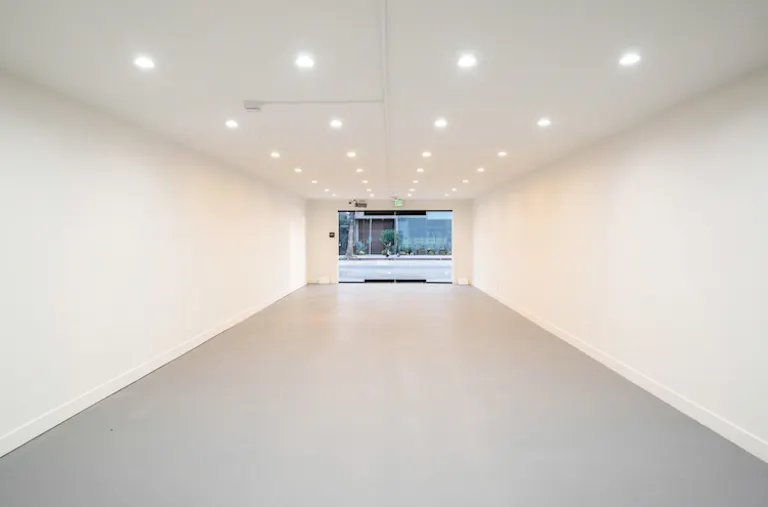 Art Gallery in Venice Beach - Image 3