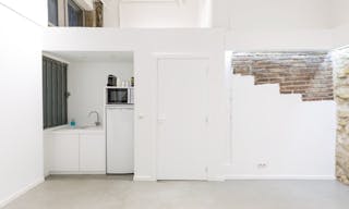 Pop-up boutique in Le Marais - Image 6