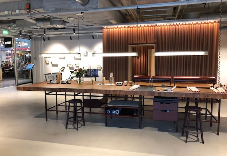 Sickla Centrum - Postal Pickup 'Leveriet' - Image 1