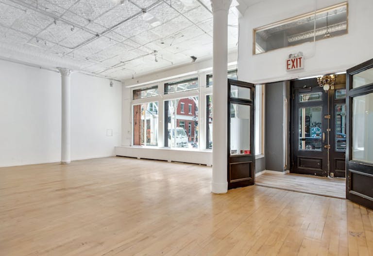 SoHo Store/Showroom with Stunning Display Windows - Image 3