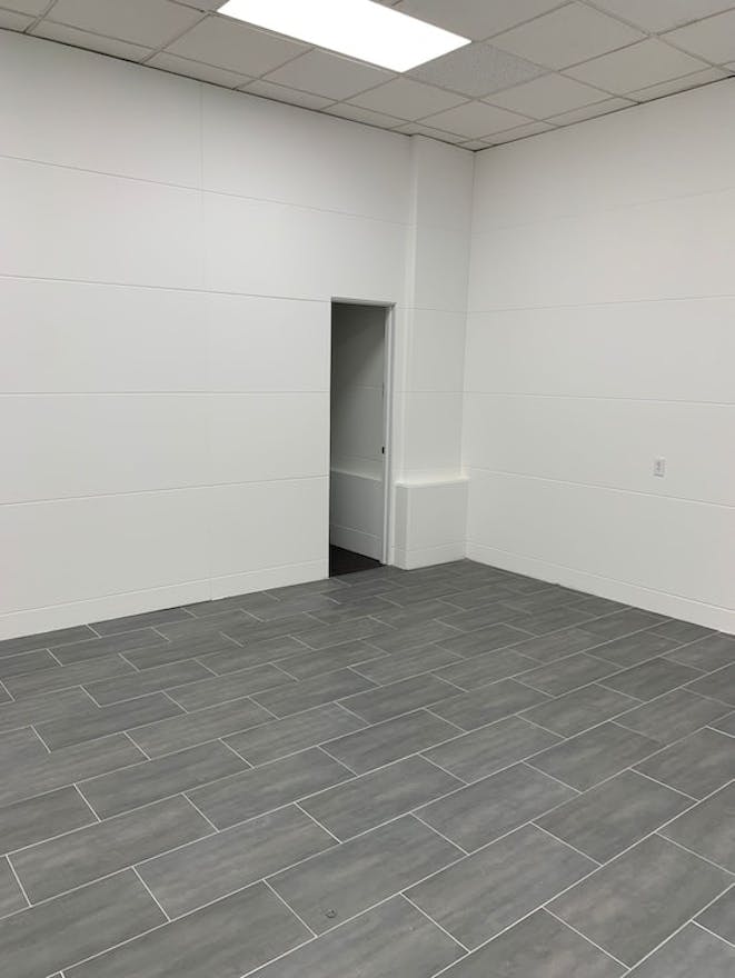 Upper West Side Retail Storefront - Image 1