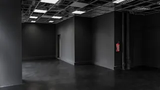Mitte Fashion Showroom - Image 0