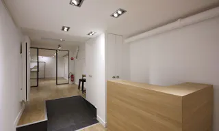White box pop-up space Rue Debelleyme - Image 5