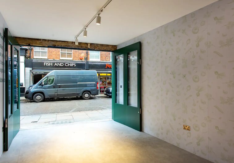 SOHO Pop Up Retail Space - Image 3