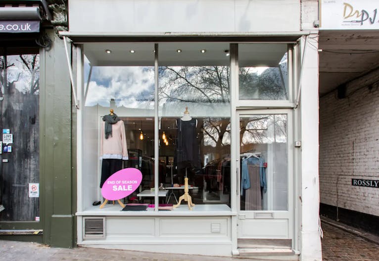 Retail space in Hampstead - Image 0