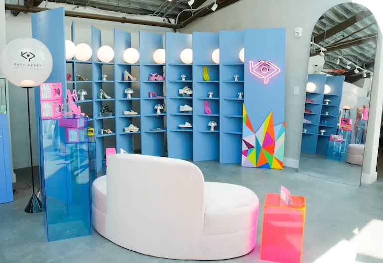 530 LINCOLN ROAD, MIAMI BEACH - Image 2