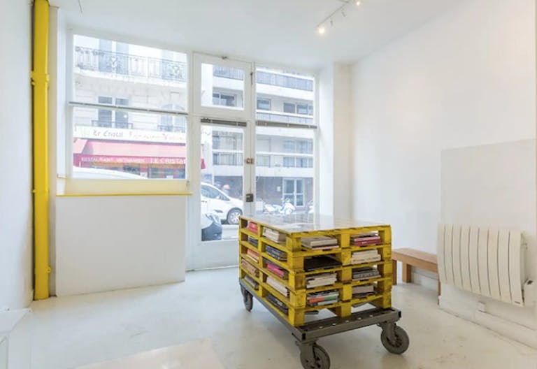 Dessous des Berges Pop Up space - Image 1