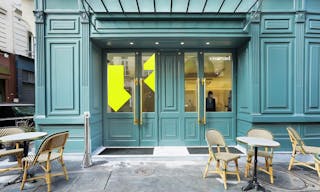 Historically classed store in Saint-Germain - Image 1