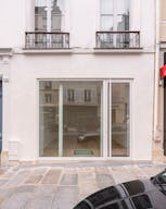 Perfect location on Rue de Turenne - Image 1