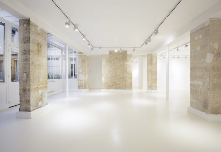 Marais Gallery on rue Portefoin - Image 1