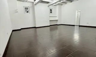 Torstrasse showroom - Image 0