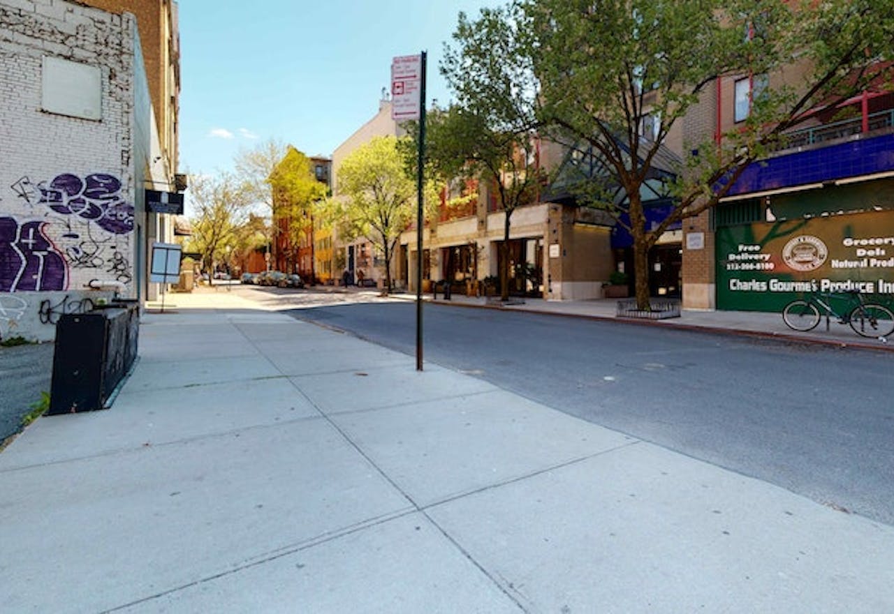 685 Washington - Image 1