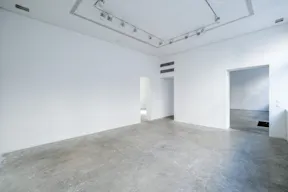Large Showroom Rue Froissart - Image 10