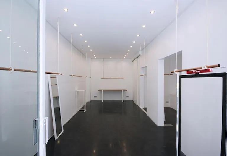Debelleyme pop-up space with high exposure - Image 4