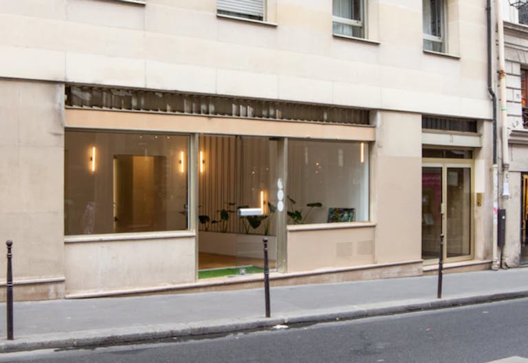 Marais pop up showroom - Image 4