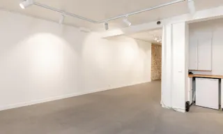 Pretty gallery in the heart of Le Marais - Image 11