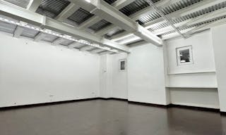 Torstrasse showroom - Image 2