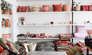 Shared space with well-known brand - Image 11