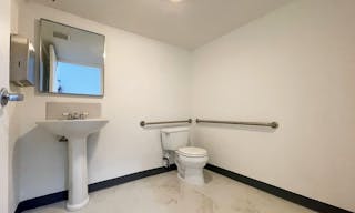 Prime West Hollywood Pop-up Space - Image 5