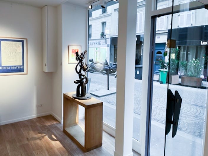 Montmartre gallery space - Image 3