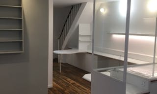 BOUTIQUE + SHOWROOM IN ST GERMAIN DES PRES - Image 1