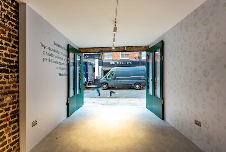 SOHO Pop Up Retail Space - Image 2