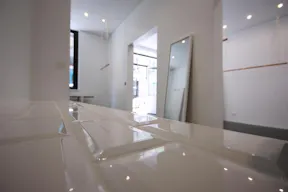 Debelleyme pop-up space with high exposure - Image 8