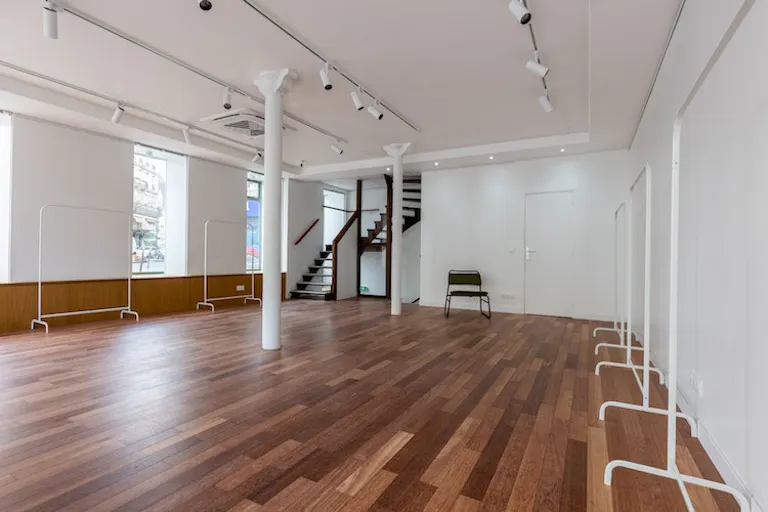 TRENDY PARIS MARAIS POP-UP STORE / SHOWROOM / GALLERY - Image 3
