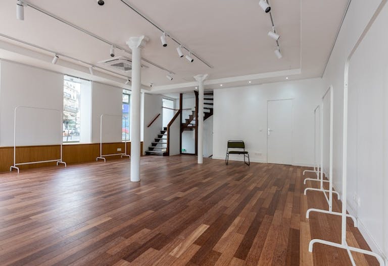 TRENDY PARIS MARAIS POP-UP STORE / SHOWROOM / GALLERY - Image 3