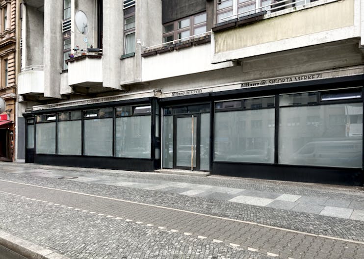 retail space at Kottbusser Strasse - Image 0