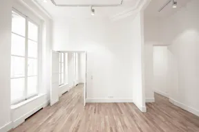 Showroom Tournelles - Image 2