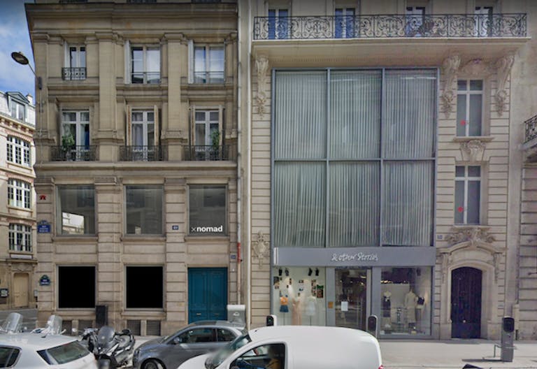 Stunning store on Rue Étienne Marcel - Image 1